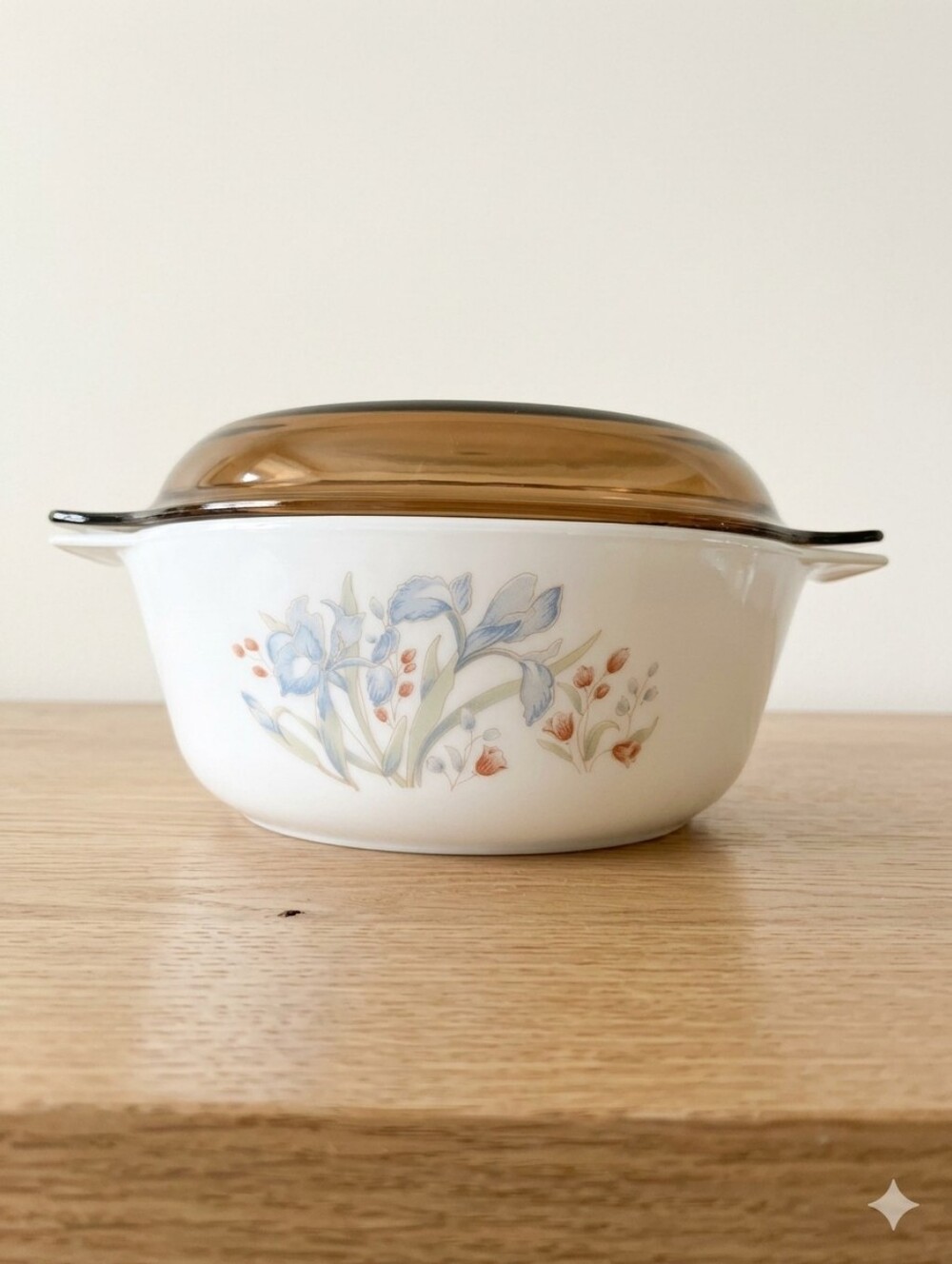 🌸 Vintage Pyrex England Oven Dish – Blue Iris Motif